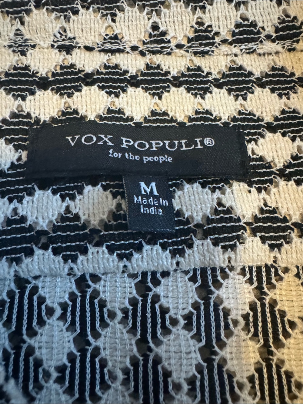 Men's vox populi Black and White Geo-Pattern Short Sleeve Button-Down Shirt - Picture 3 of 3